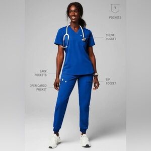 Fabletics 1-Pocket Scrub Top + On-Call Jogger